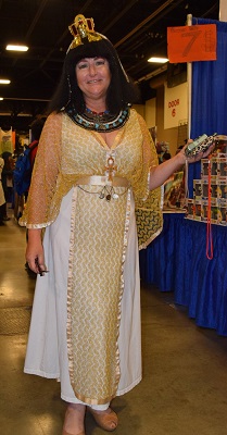 Sherry R cosplay as Cleopatra